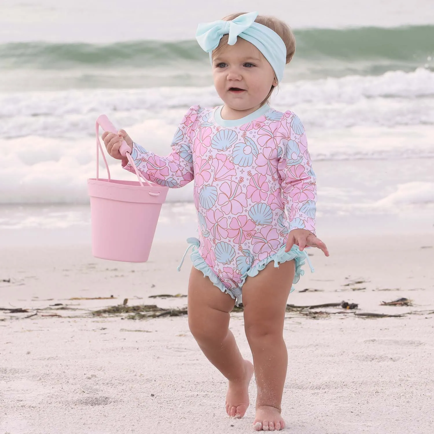 Beach Bucket with Personalized Shovel | Flamingo Pink