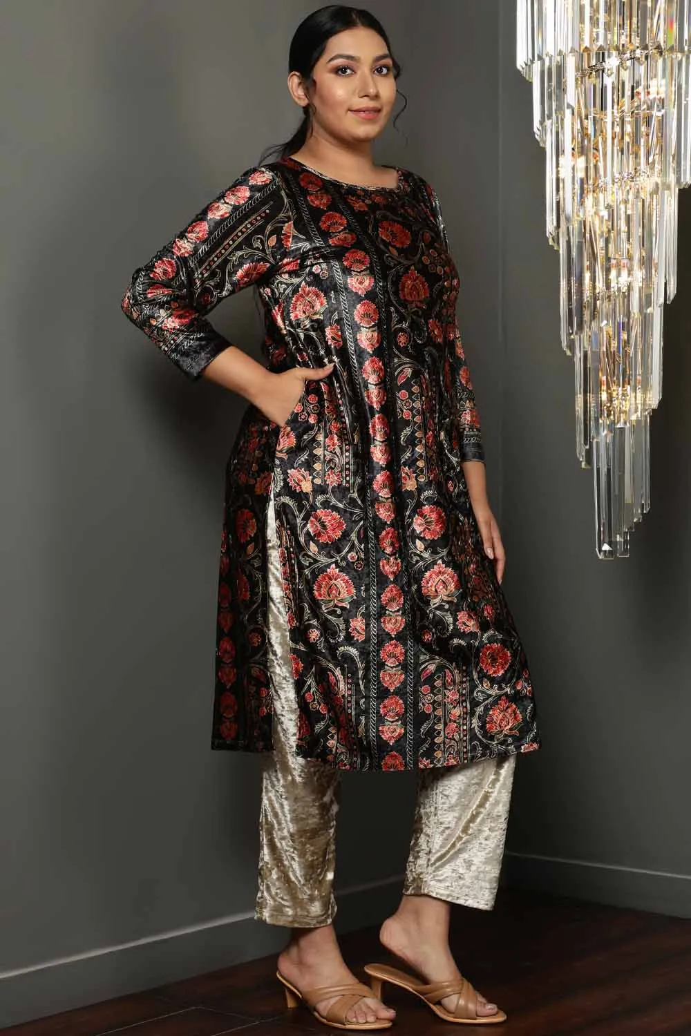 Block Floral Round Neck Velvet Kurta