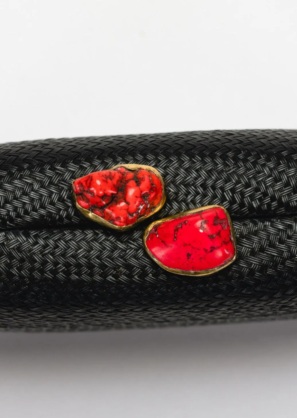 Jen clutch with red stone