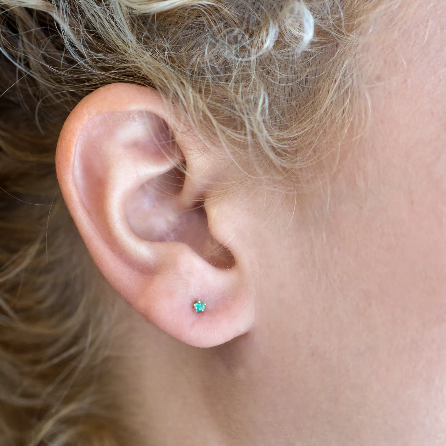 Martina Gold Earring 2mm Emerald