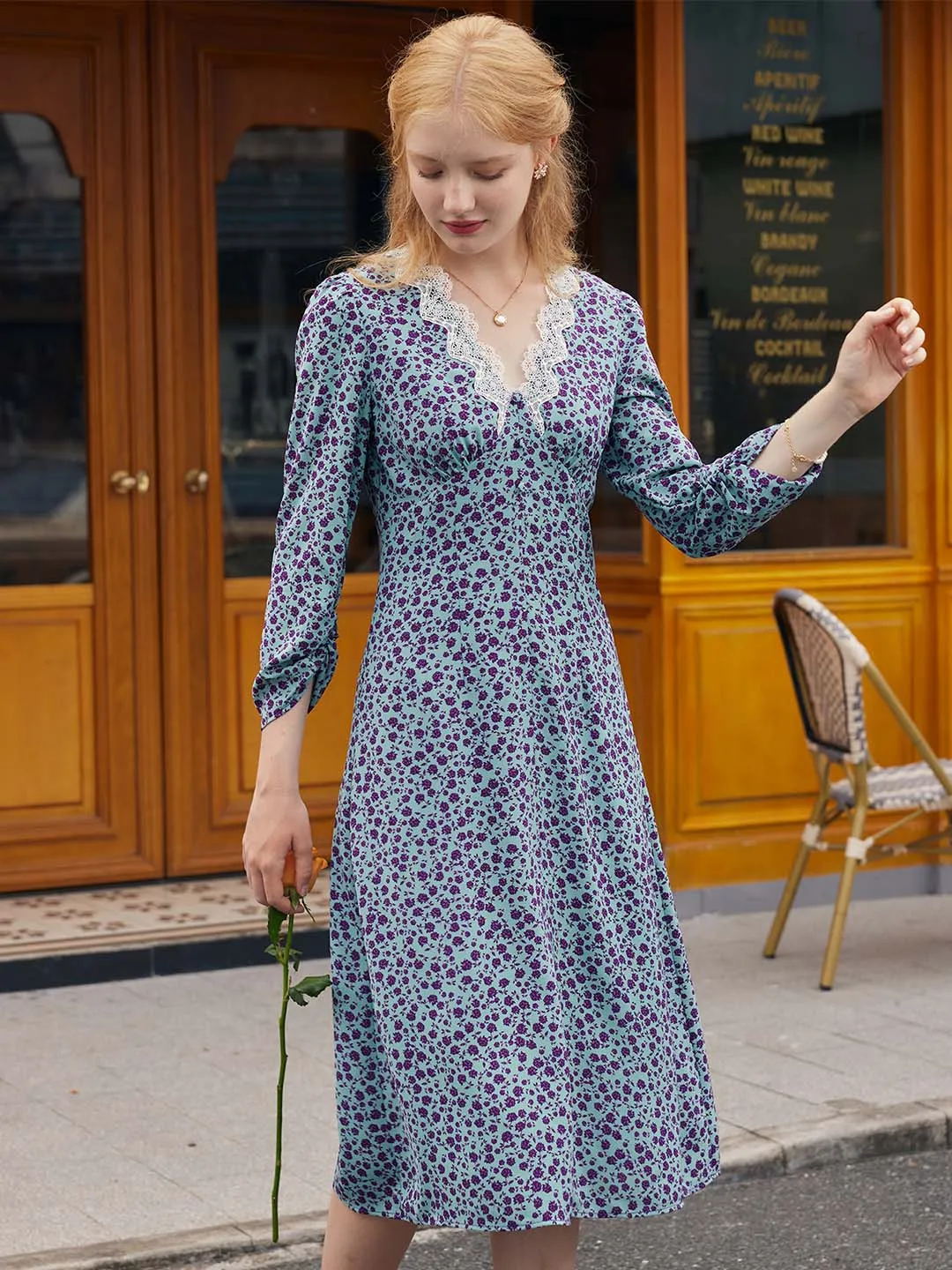 Oaklynn Lace Patchwork V-neck Floral Dress