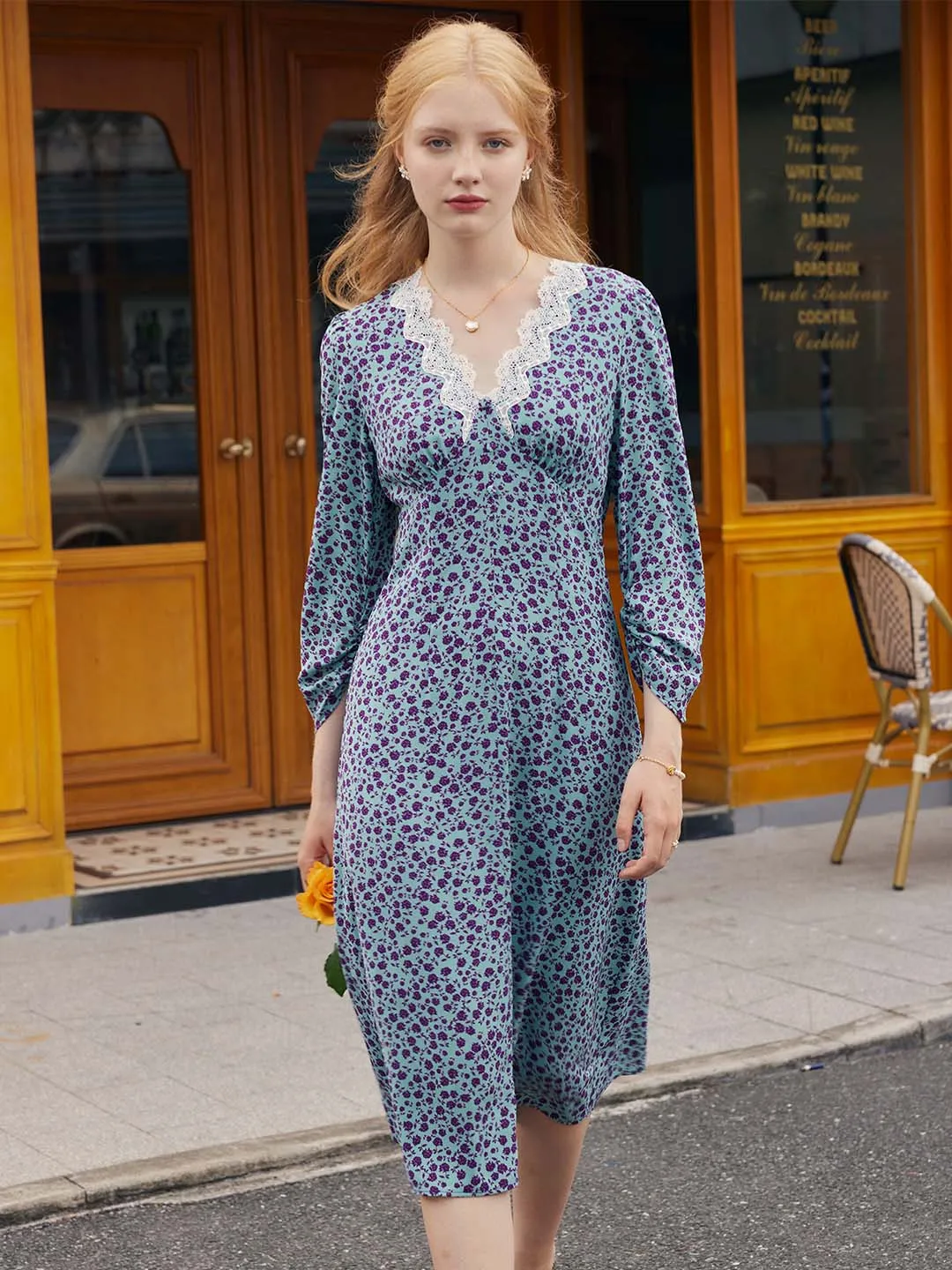 Oaklynn Lace Patchwork V-neck Floral Dress