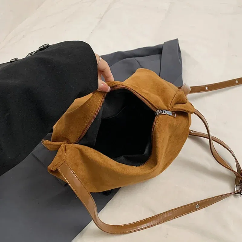 Sohiwoo Relaxation Sensation High-capacity Suede Velvet Leisure Ladies' Shoulder Bag Winter New Style Advanced Feeling Crossbody Bags