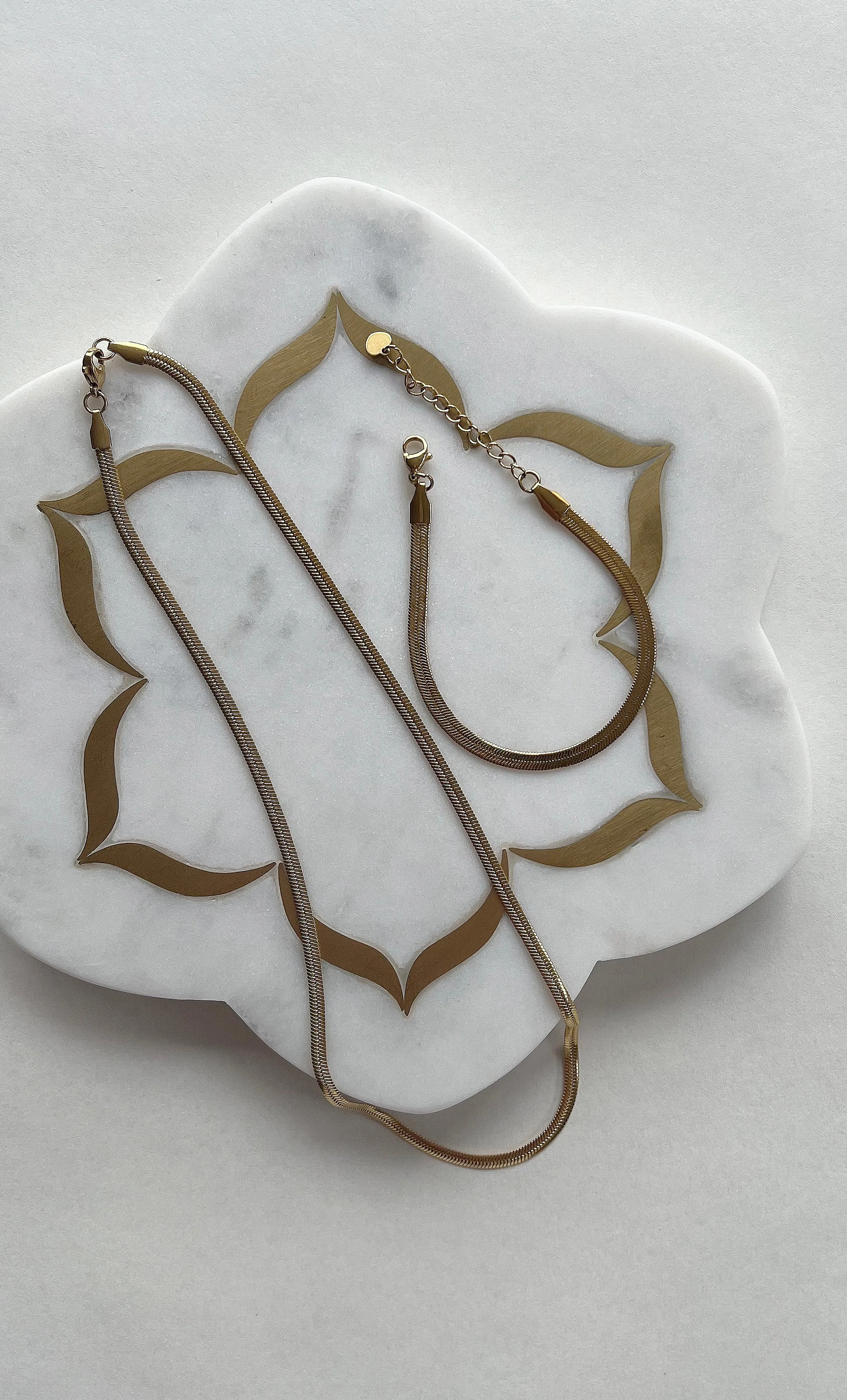 The Tunik Snake Necklace - Gold